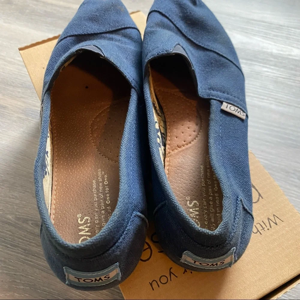 Navy Classic TOMS